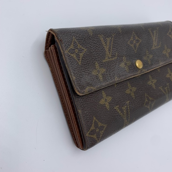 💥AUTHENTIC💥 Louis Vuitton Monogram Sarah Wallet - Picture 3 of 12